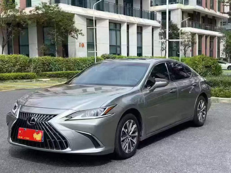 广州23年雷克萨斯ES2