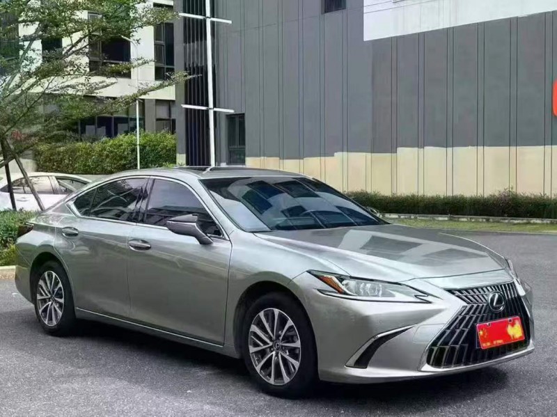 广州23年雷克萨斯ES3