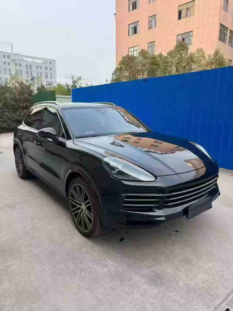 嘉兴20年保时捷卡宴3