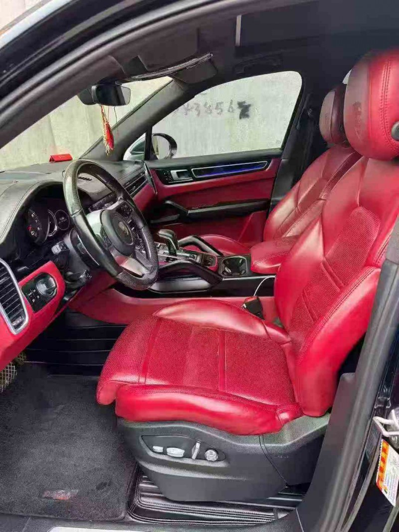 嘉兴20年保时捷卡宴6