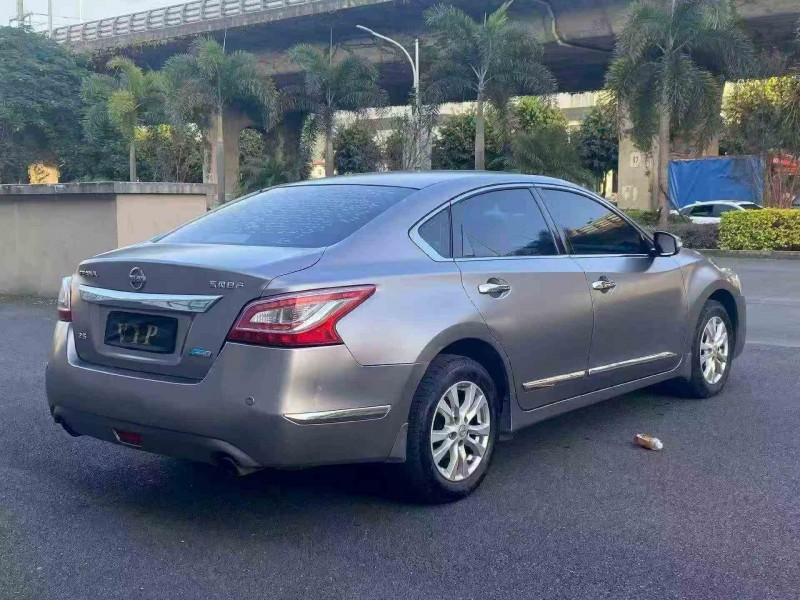 莆田13年日产天籁8