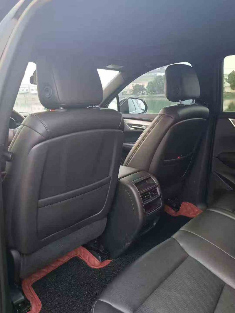 苏州20年凯迪拉克XT55