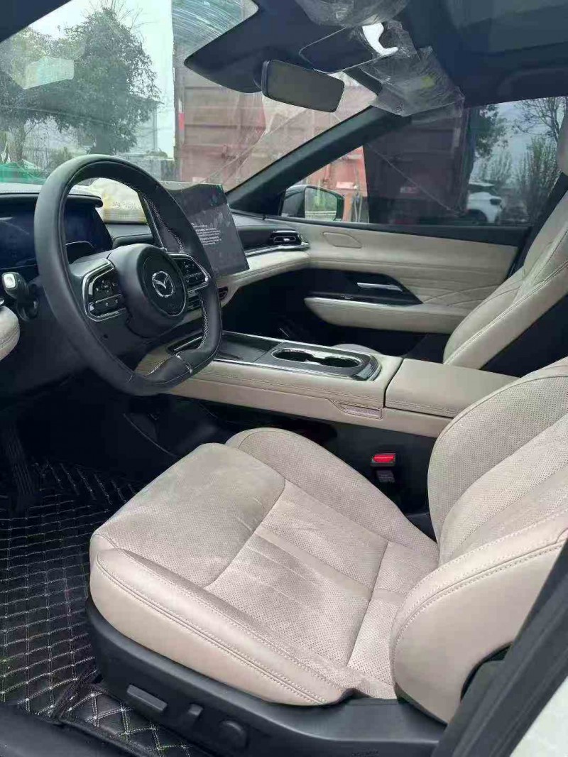 萍乡25年马自达EZ64