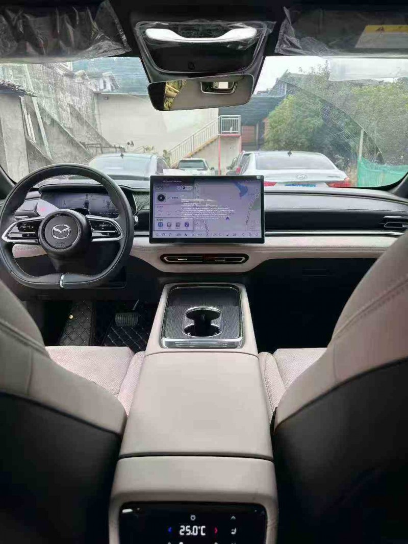 萍乡25年马自达EZ65