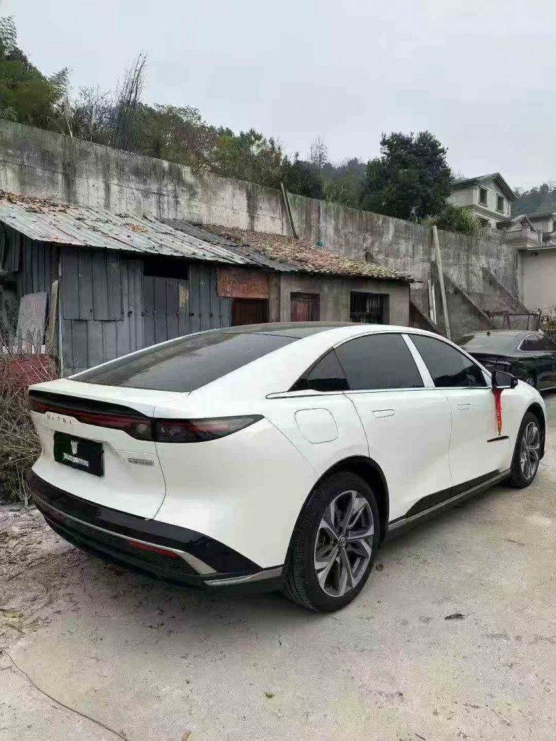 萍乡25年马自达EZ67