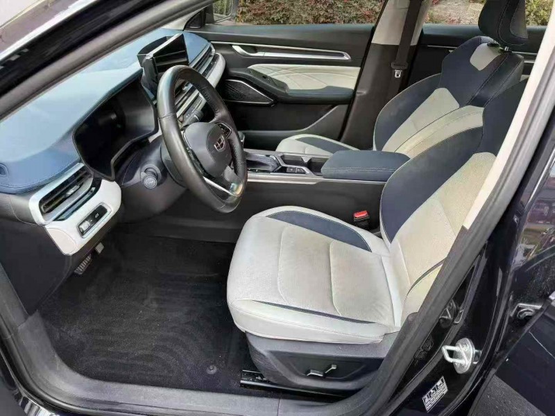 宁波22年吉利帝豪8