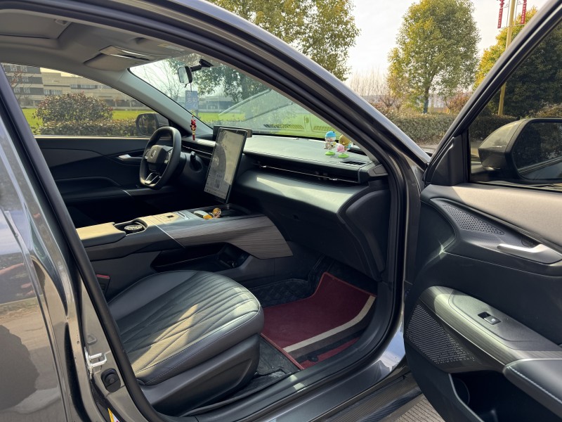 苏州25年长安汽车逸动4