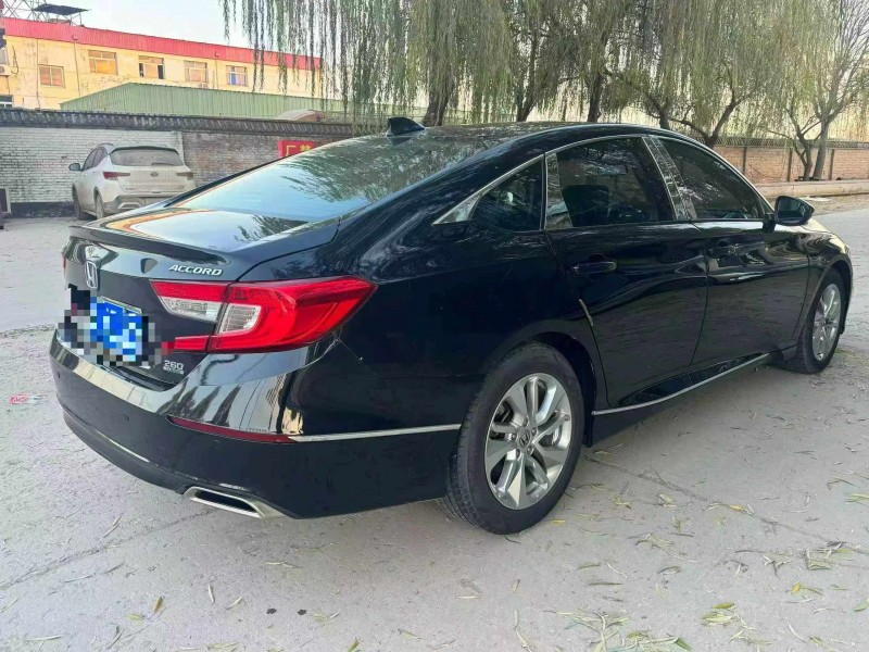 保定18年本田雅阁8