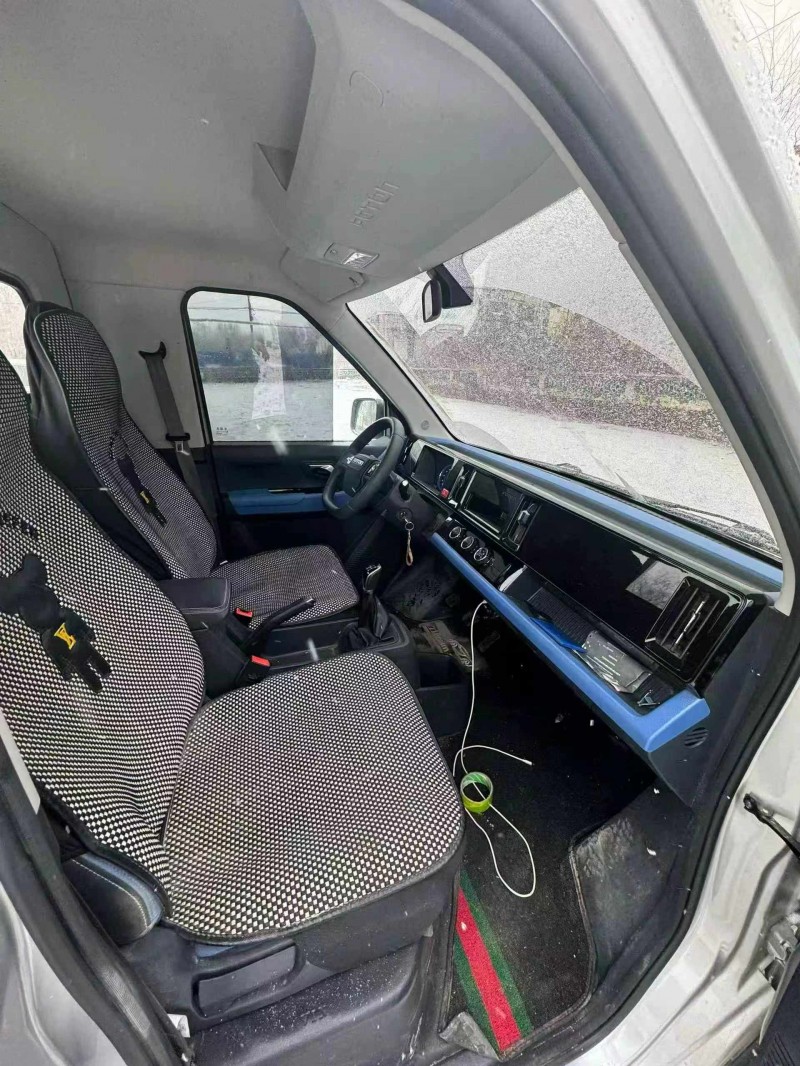 保定24年福田祥菱5