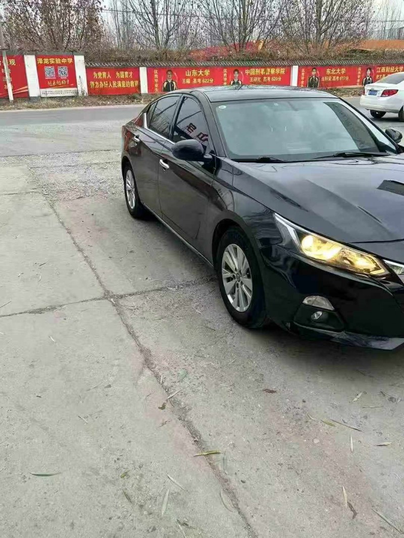 保定22年日产天籁2