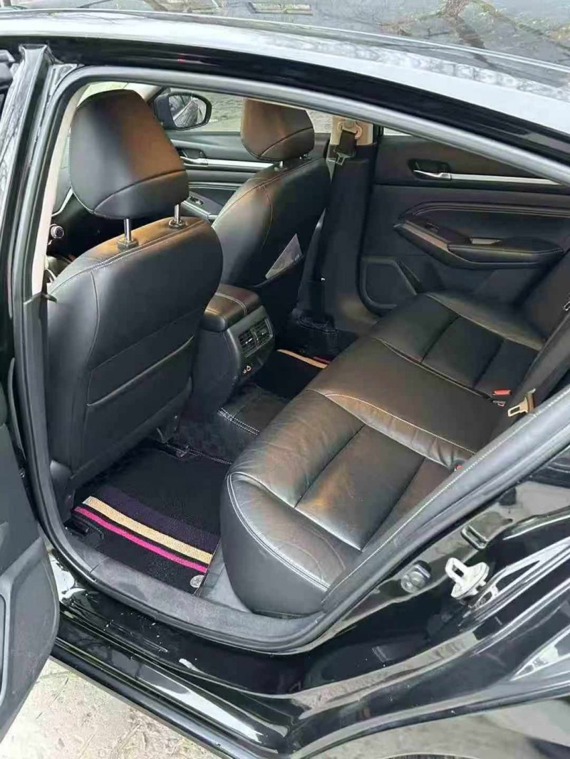 保定22年日产天籁5