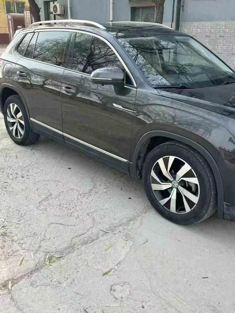 保定21年大众探岳3