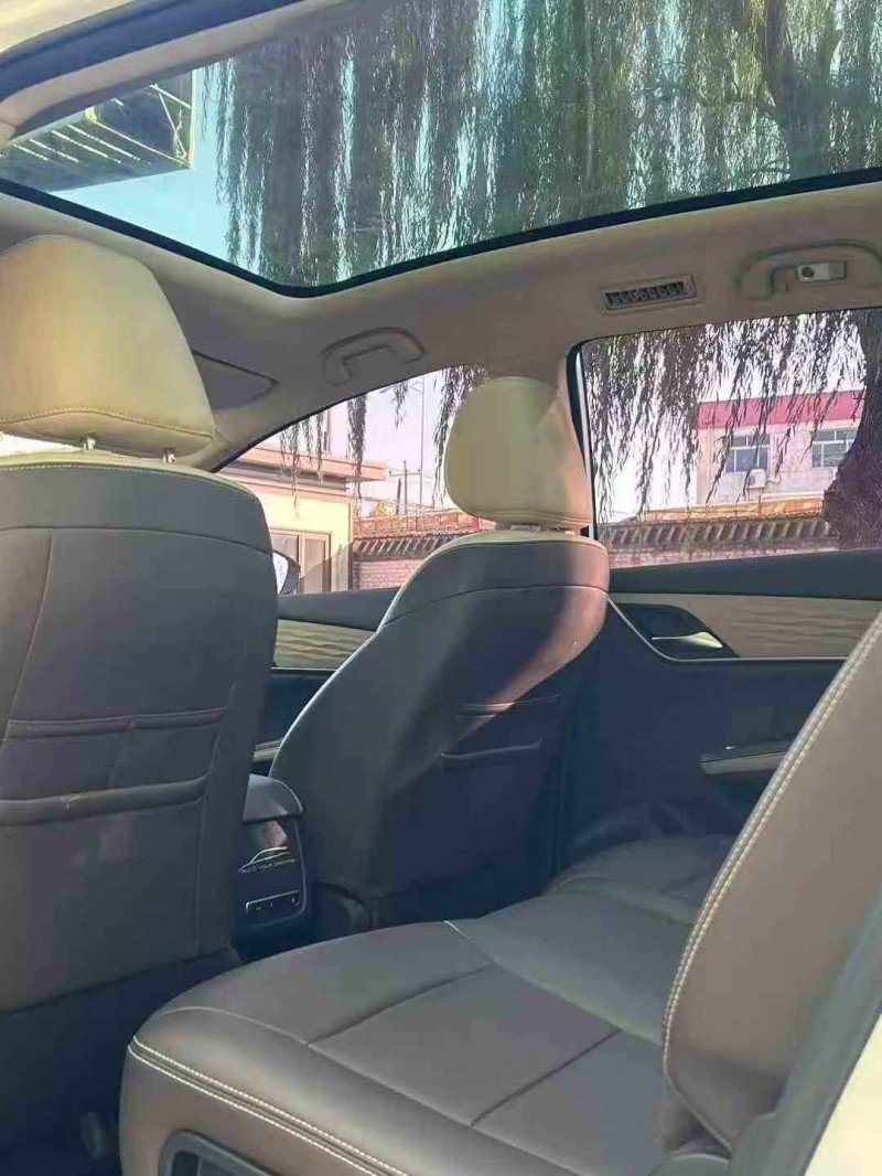 保定23年比亚迪宋4