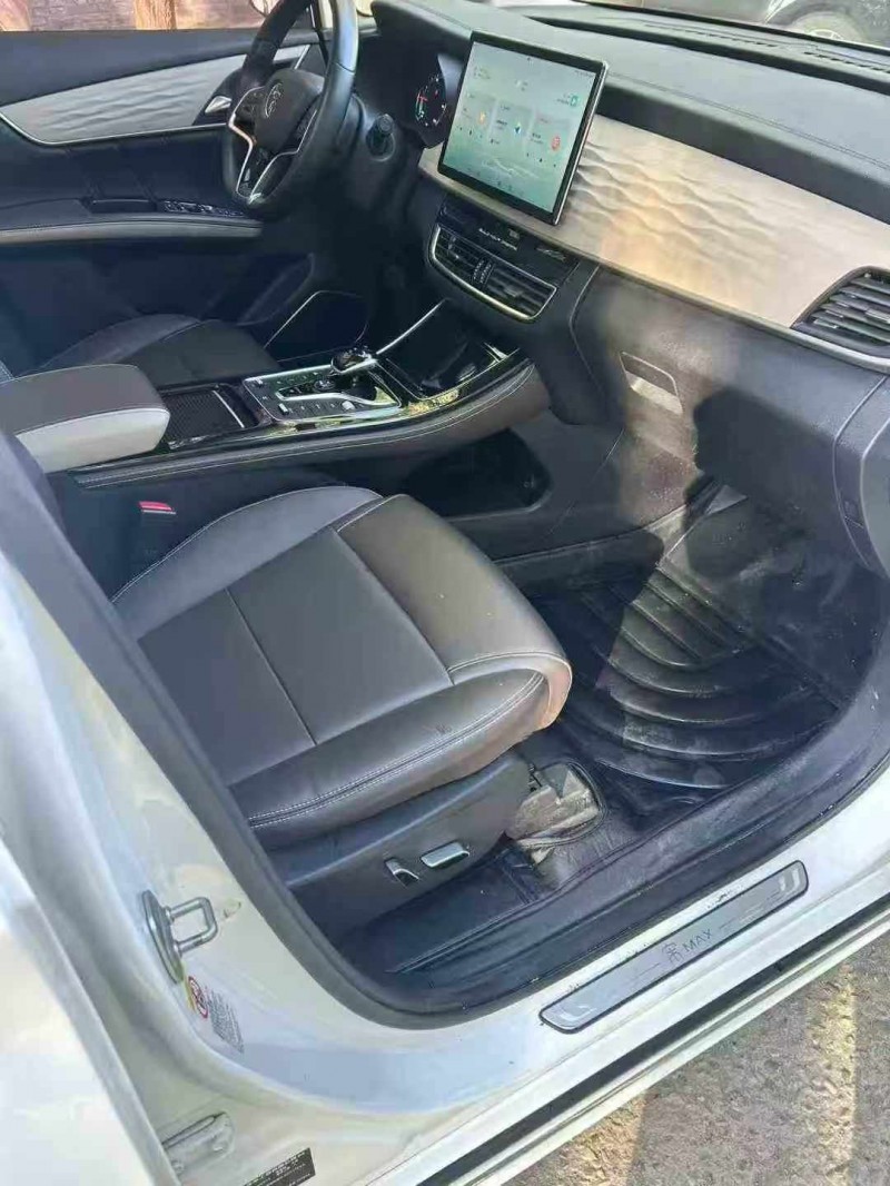 保定23年比亚迪宋6