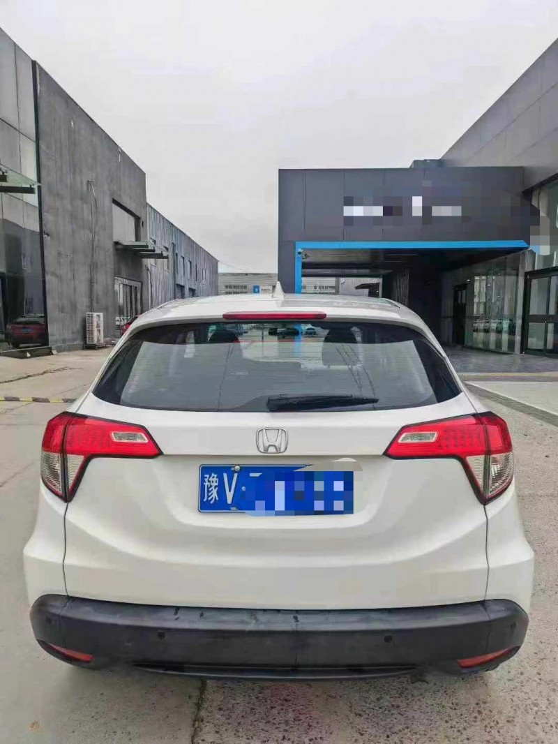 保定21年本田缤智9