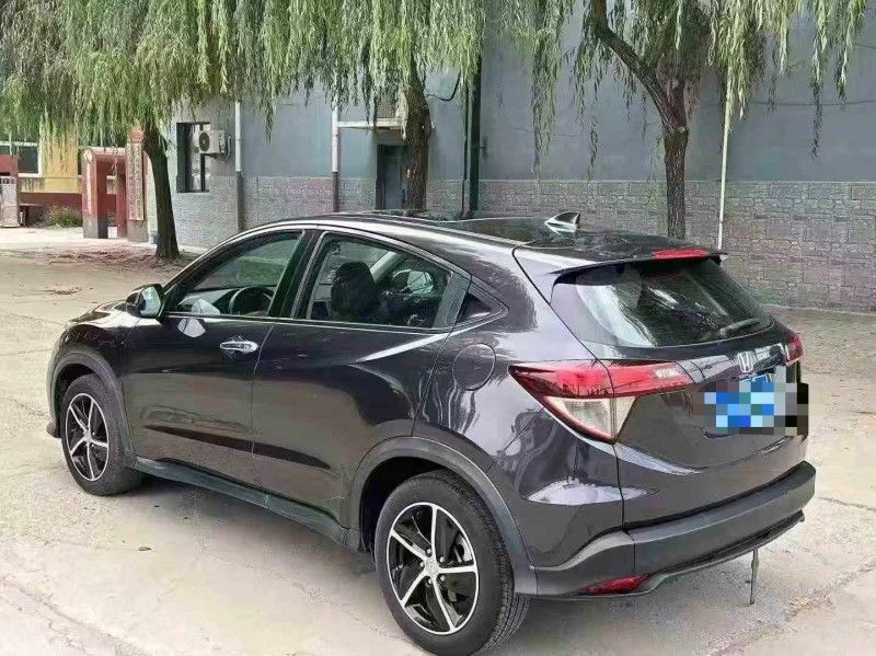 保定20年本田缤智7