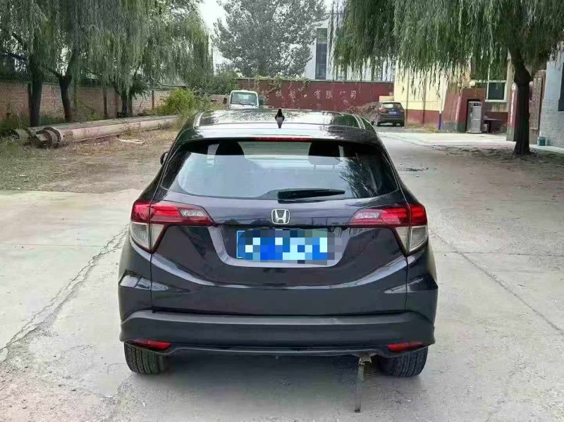 保定20年本田缤智9