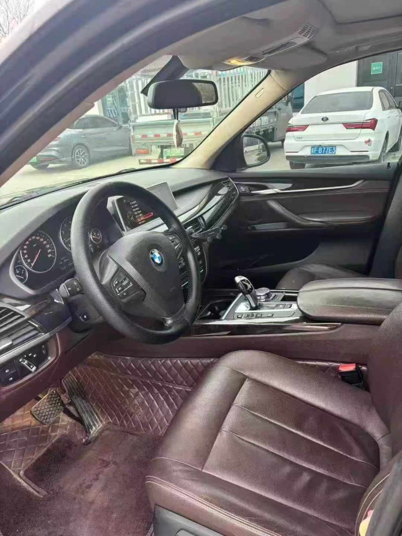 保定16年宝马X54