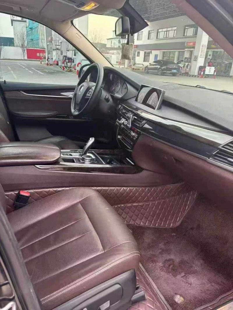 保定16年宝马X55