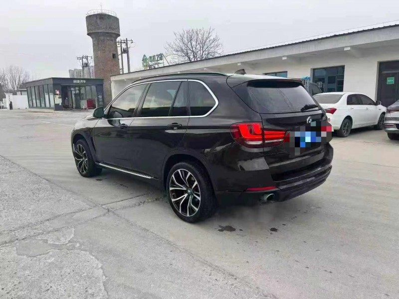 保定16年宝马X58