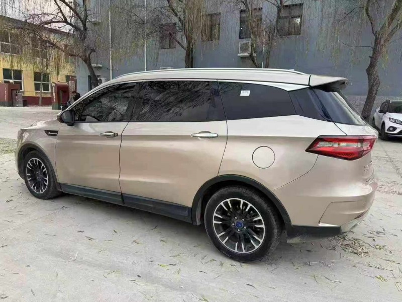 保定19年君马汽车S708