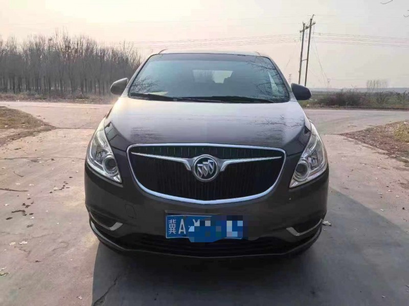 保定18年别克GL81