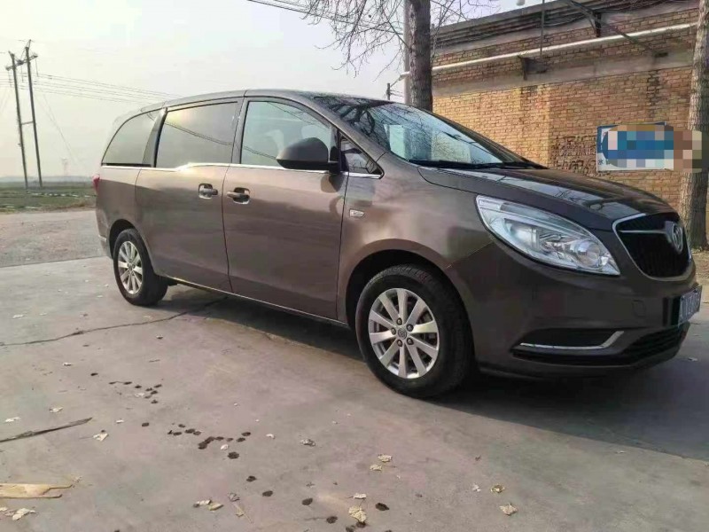 保定18年别克GL83