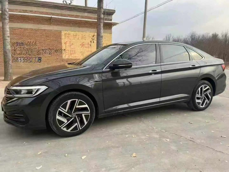 保定23年大众速腾3