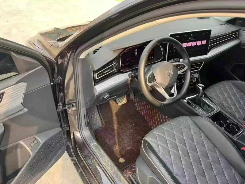 保定23年大众速腾4