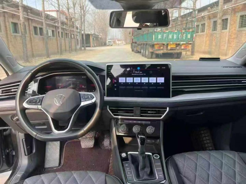 保定23年大众速腾5