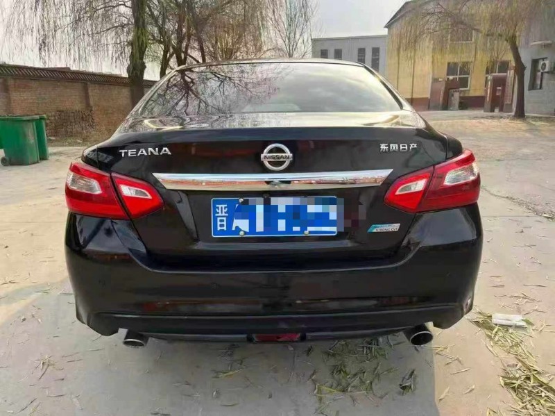 保定18年日产天籁9