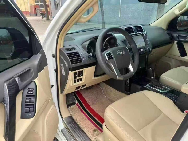 保定15年丰田普拉多4