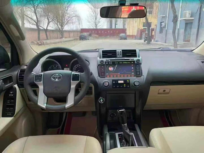 保定15年丰田普拉多5