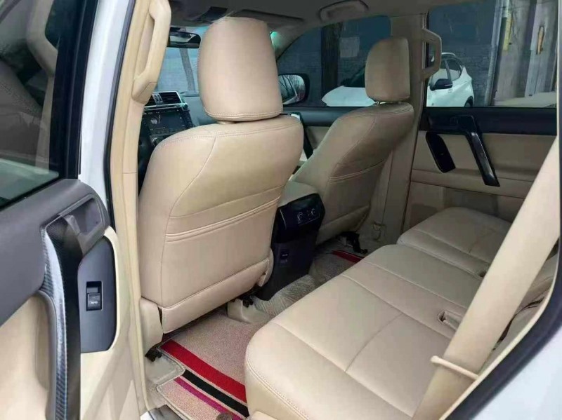 保定15年丰田普拉多6