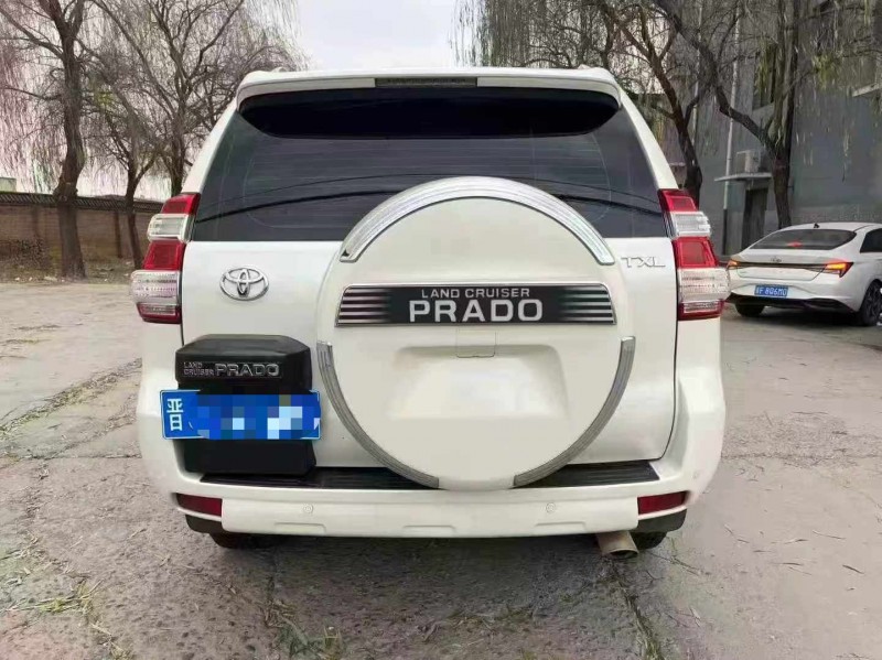 保定15年丰田普拉多9