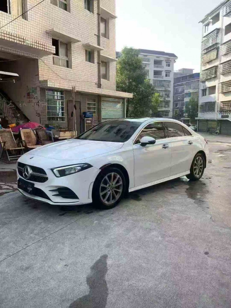 张家界20年奔驰A2