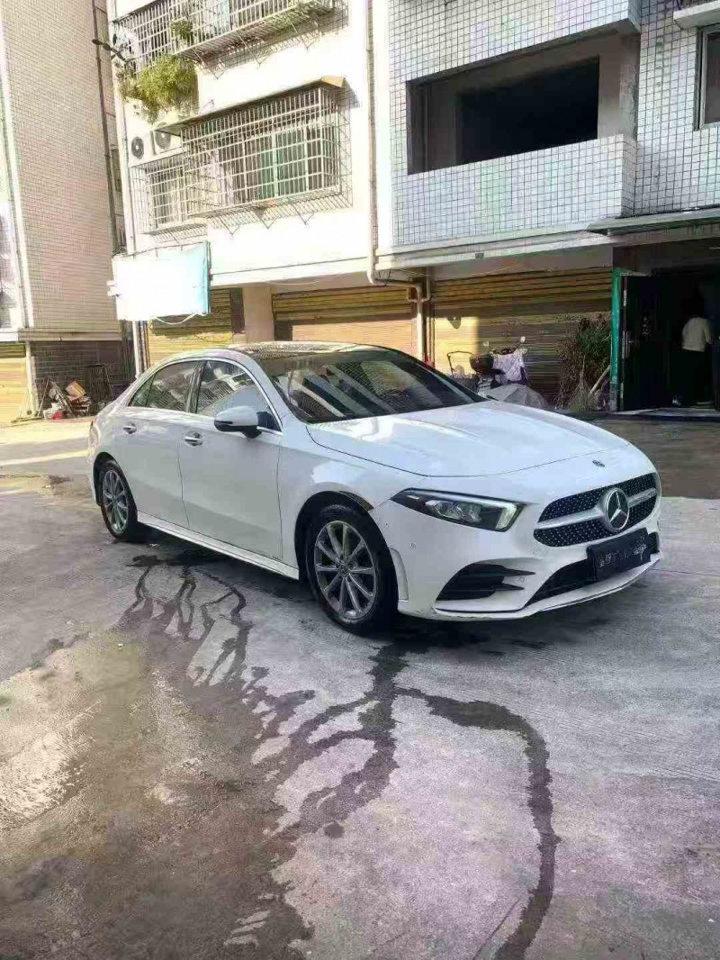 张家界20年奔驰A3