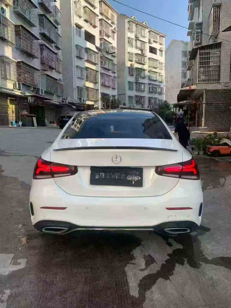 张家界20年奔驰A9