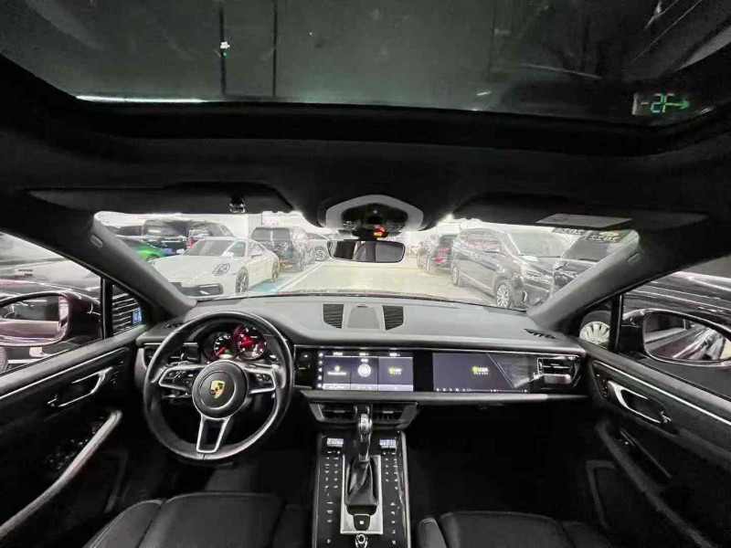 深圳20年保时捷Macan5