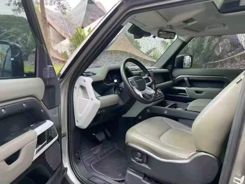 深圳22年路虎卫士6