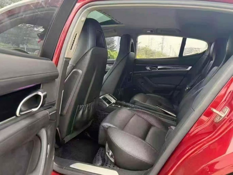 广州16年保时捷帕拉梅拉6