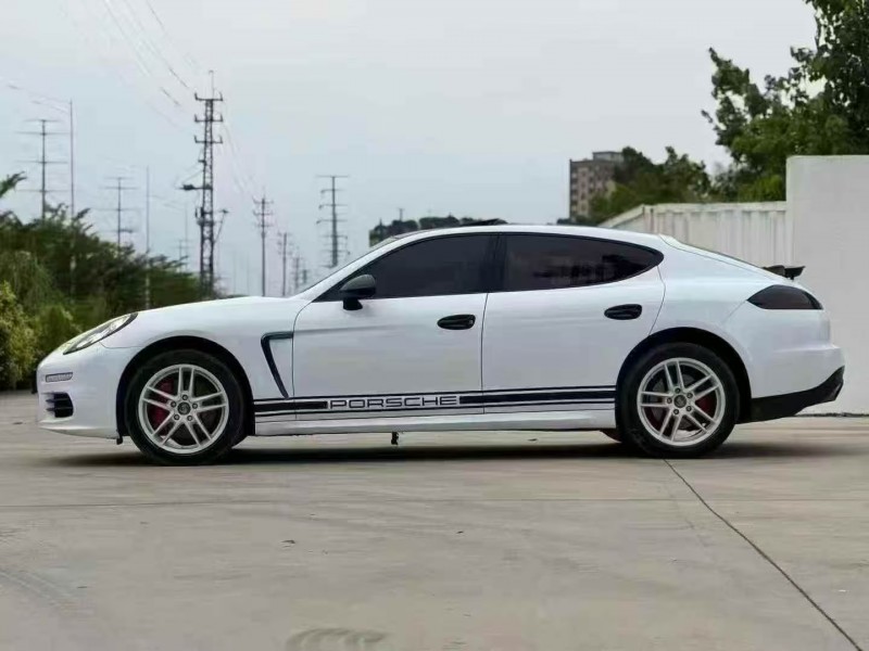 广州16年保时捷帕拉梅拉7