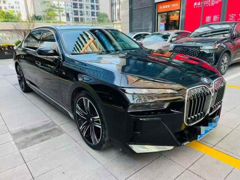 深圳24年宝马7系2