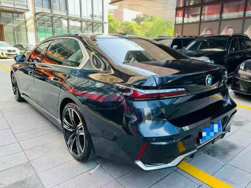 深圳24年宝马7系7