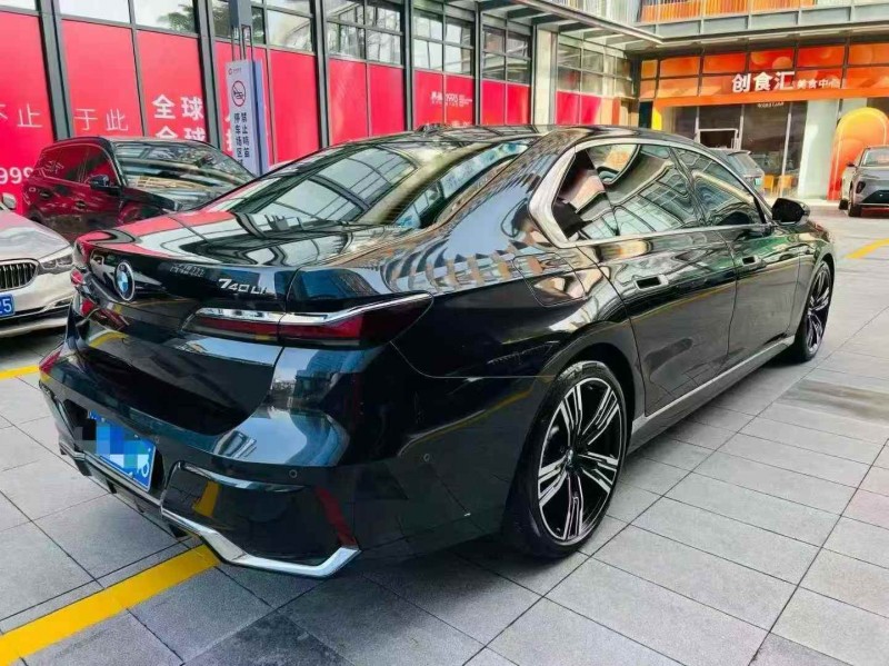 深圳24年宝马7系8