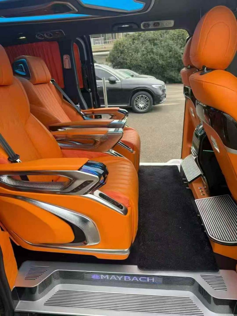 广州23年奔驰威霆2