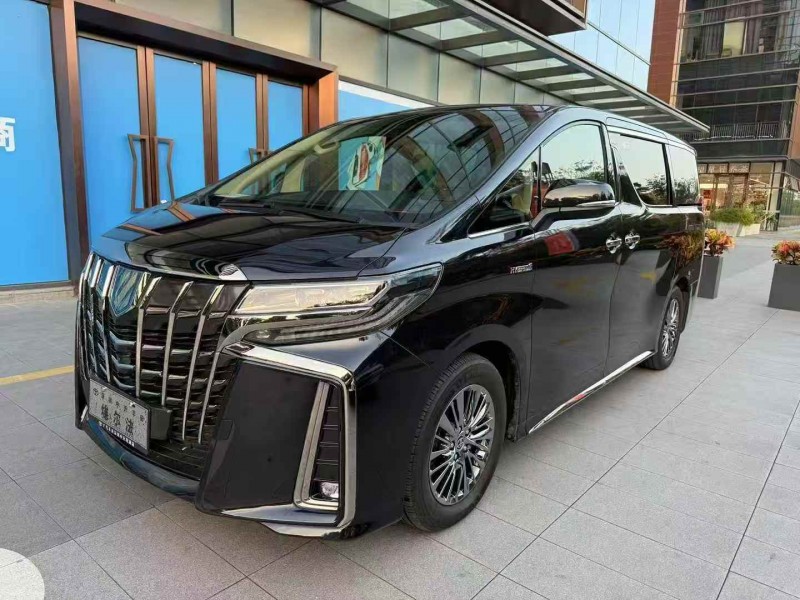 广州23年丰田埃尔法3