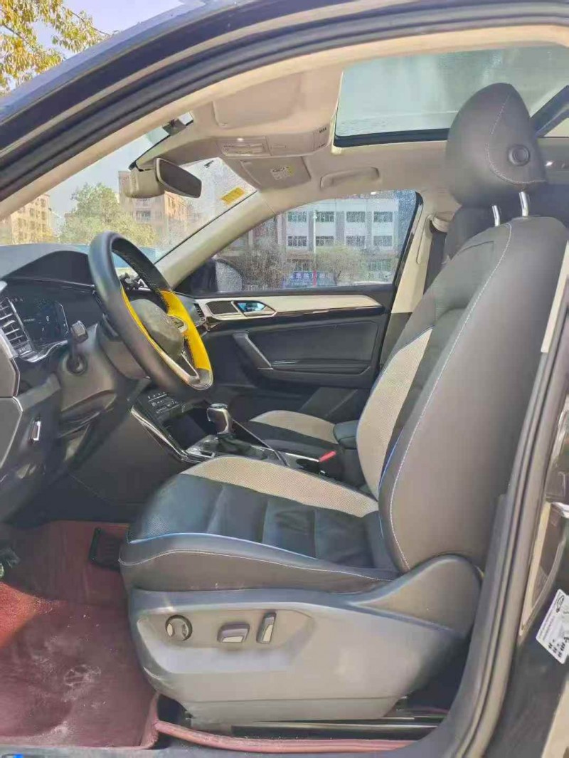 广州21年大众探岳3