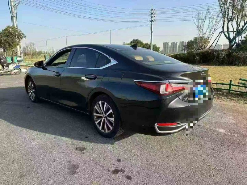 淮安20年雷克萨斯ES7