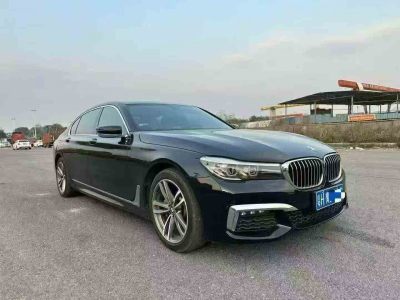 贵港19年宝马7系3